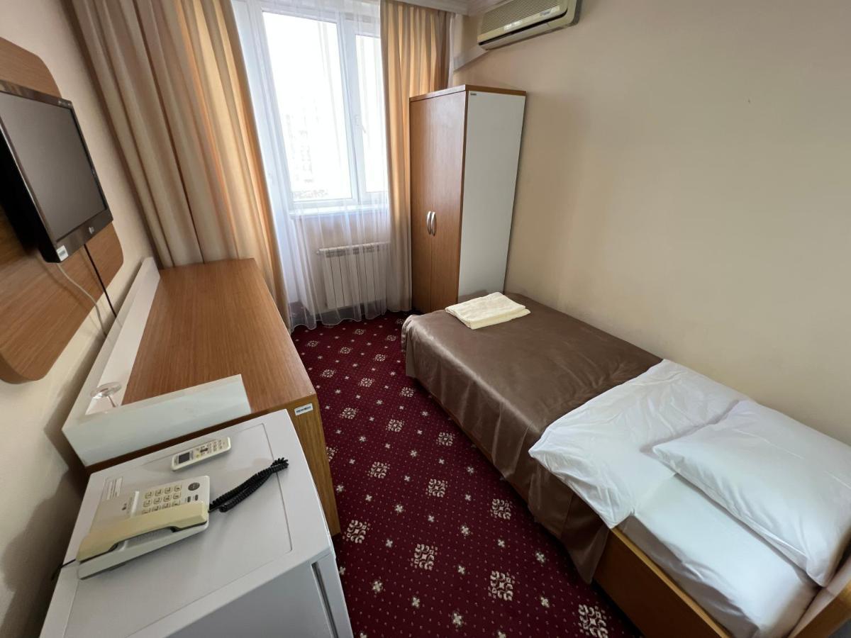 Yassy Hotel, Turkistan Esterno foto