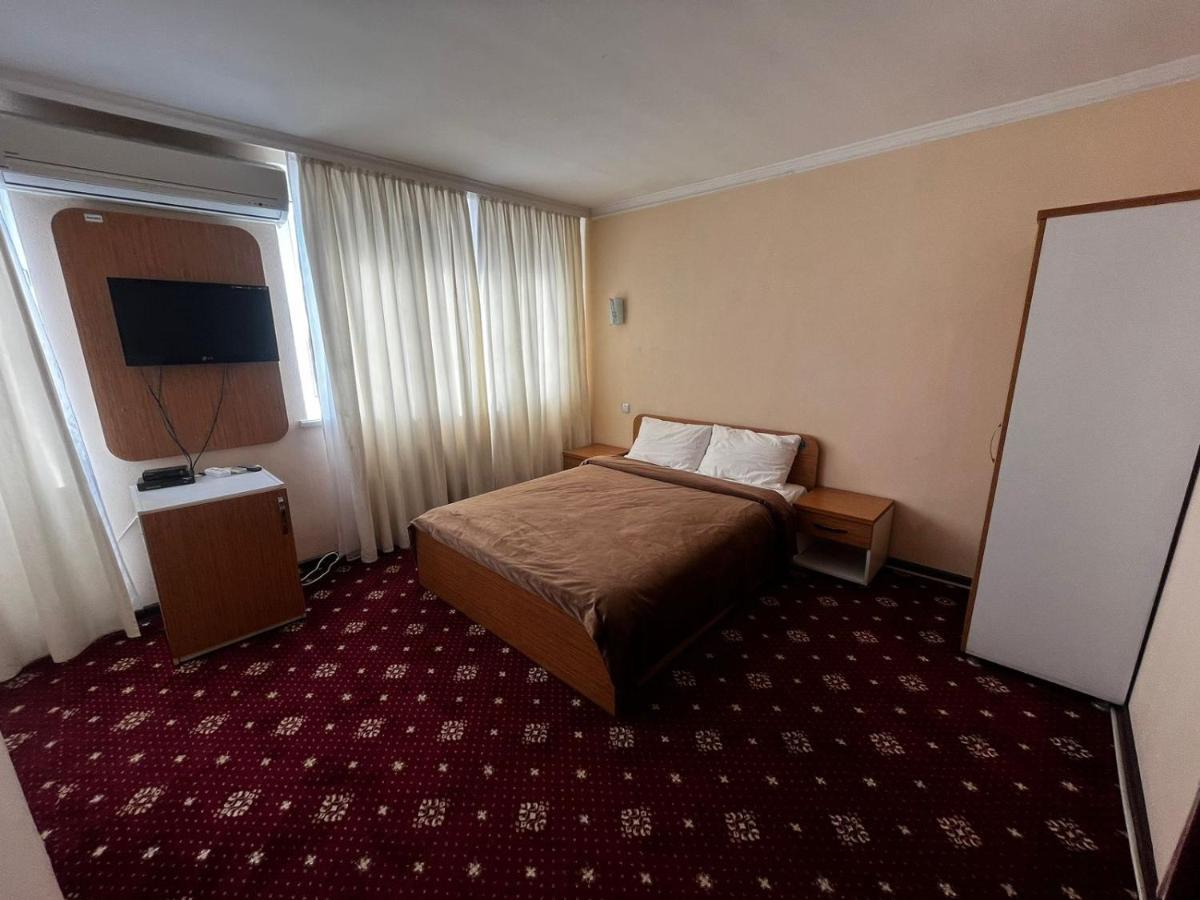 Yassy Hotel, Turkistan Esterno foto