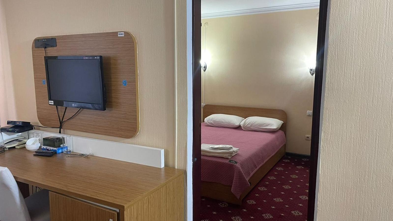 Yassy Hotel, Turkistan Esterno foto