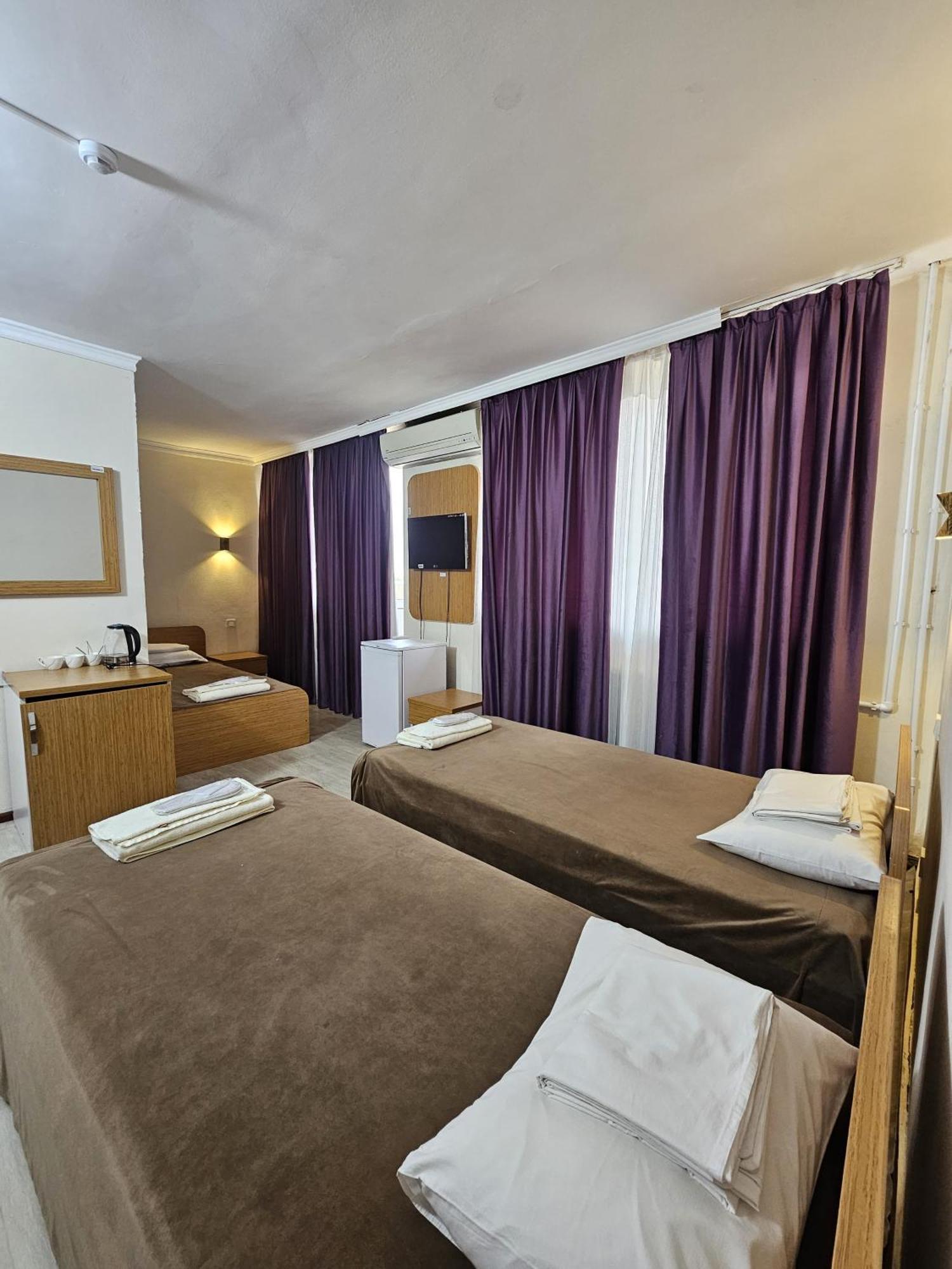 Yassy Hotel, Turkistan Esterno foto