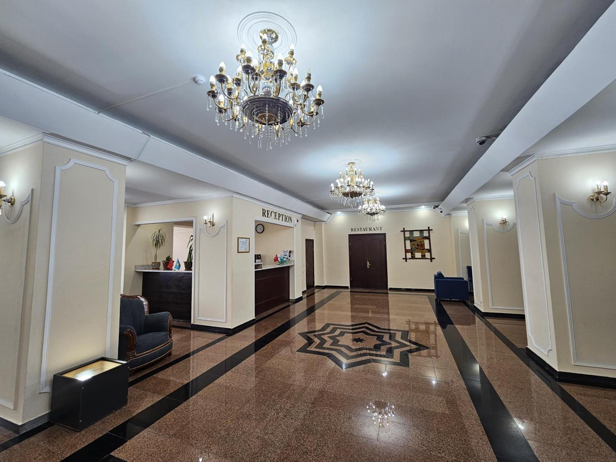 Yassy Hotel, Turkistan Esterno foto