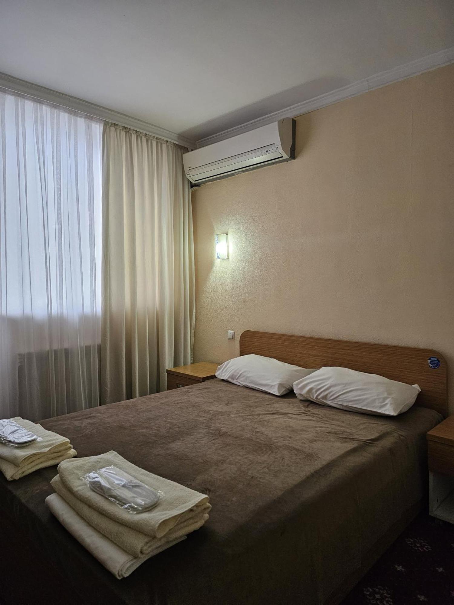 Yassy Hotel, Turkistan Esterno foto