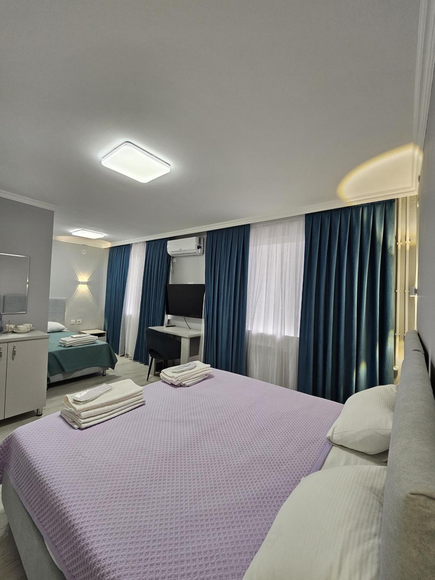 Yassy Hotel, Turkistan Esterno foto
