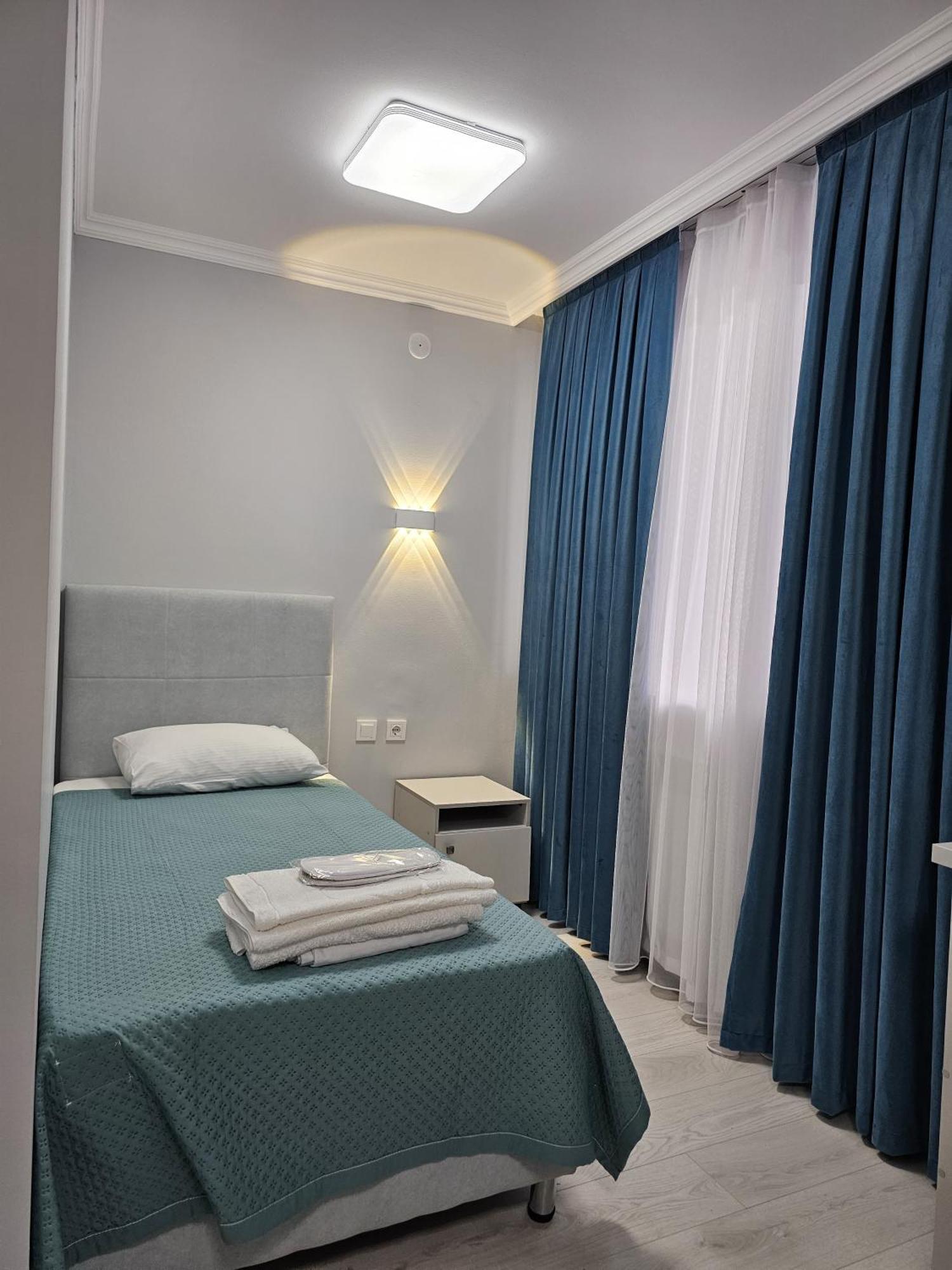 Yassy Hotel, Turkistan Esterno foto